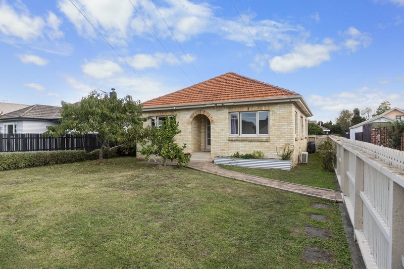 9A St Olpherts Avenue, Hamilton East, Hamilton - Carousel 2