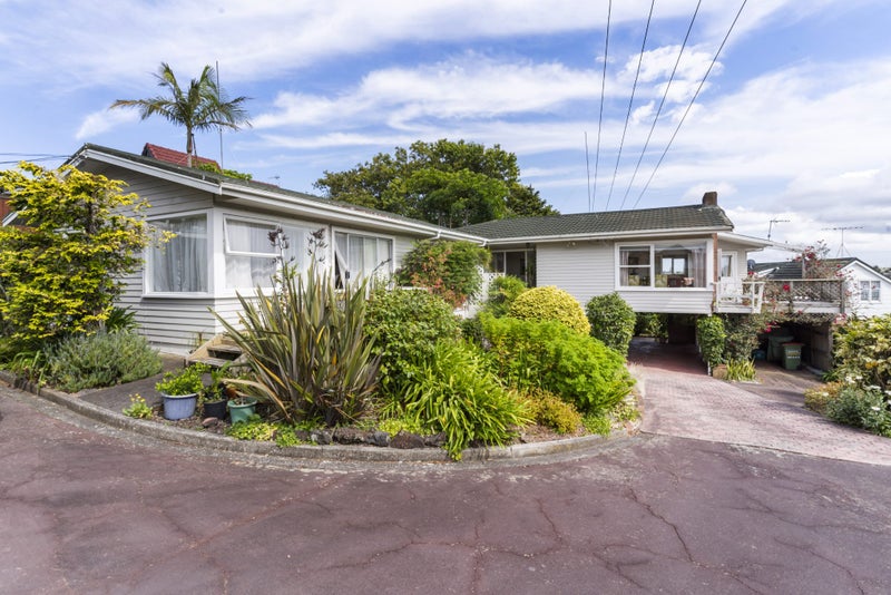 71 Ocean View Road, Hillcrest, Auckland - Carousel 2