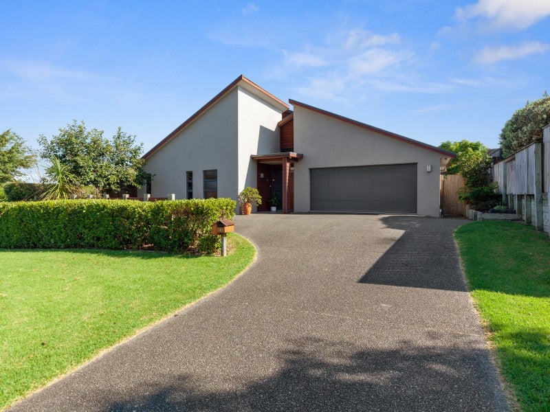 4 Cotswold Place, Ohauiti, Tauranga - Carousel 1