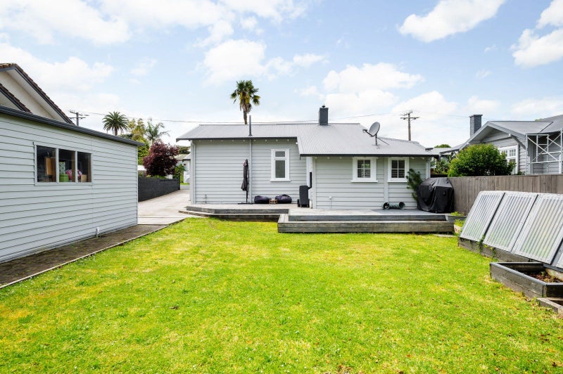 100 Queens Avenue, Frankton, Hamilton - Carousel 2