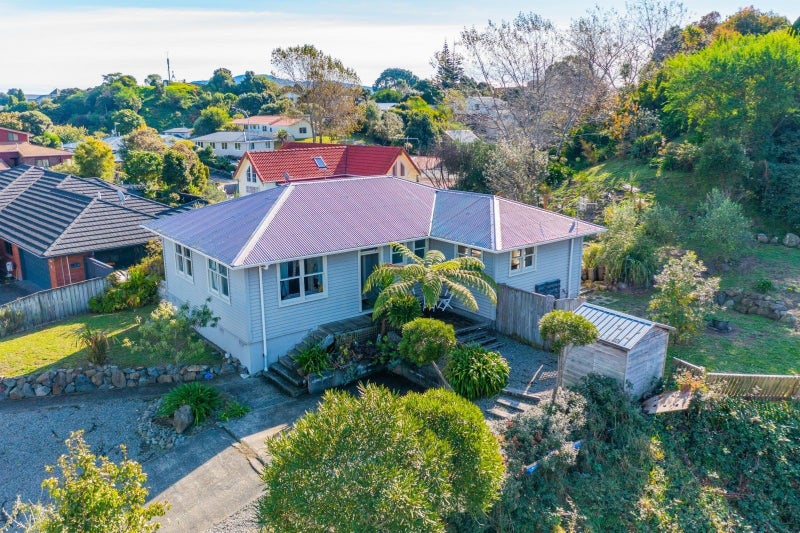 3 Gates Road, Waikanae Beach, Waikanae - Carousel 1