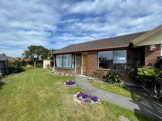 1/65 Donnington Street, Parklands, Christchurch - Carousel 1