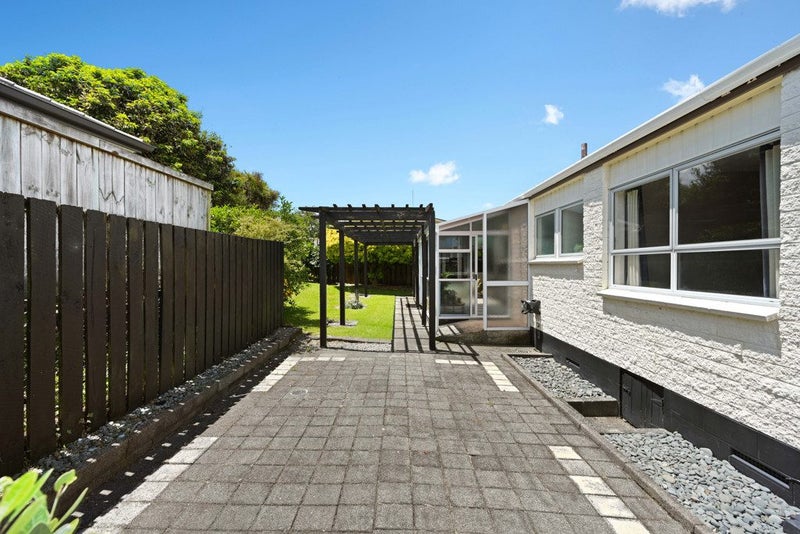 13B Mountbatten Place, Dinsdale, Hamilton - Carousel 15