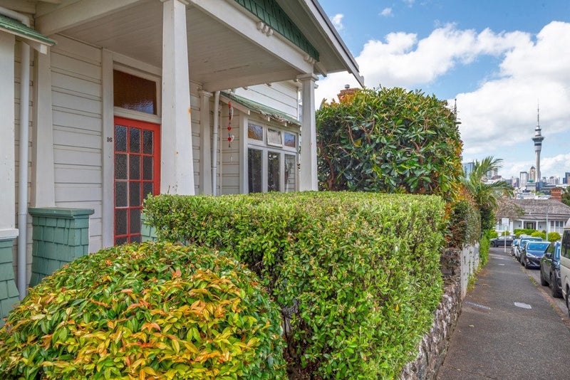 16 Russell Street, Freemans Bay, Auckland - Carousel 2