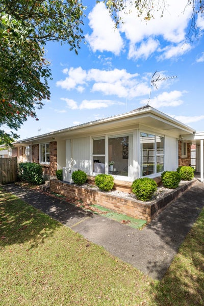 1/2 Glenties Lane, Ellerslie, Auckland - Carousel 20