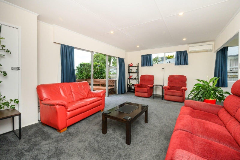 79 Apollo Parade, Milson, Palmerston North - Carousel 2