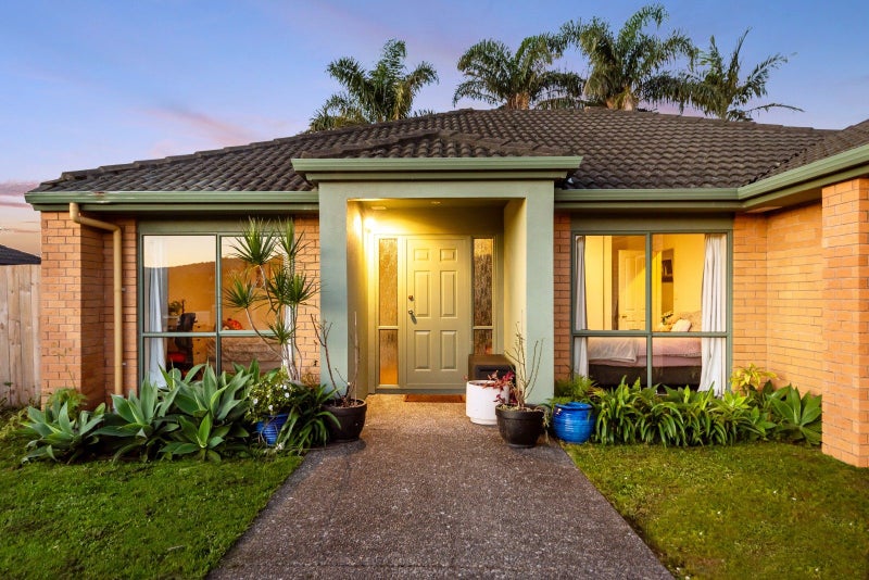 15 Hercules Drive, Henderson, Auckland - Carousel 2