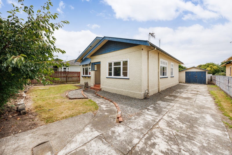 33 Kingswood Street, Takaro, Palmerston North - Carousel 1