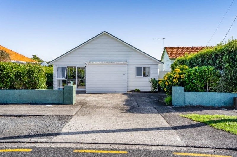 46 Lismore Street, Merrilands, New Plymouth, Taranaki - Carousel 1