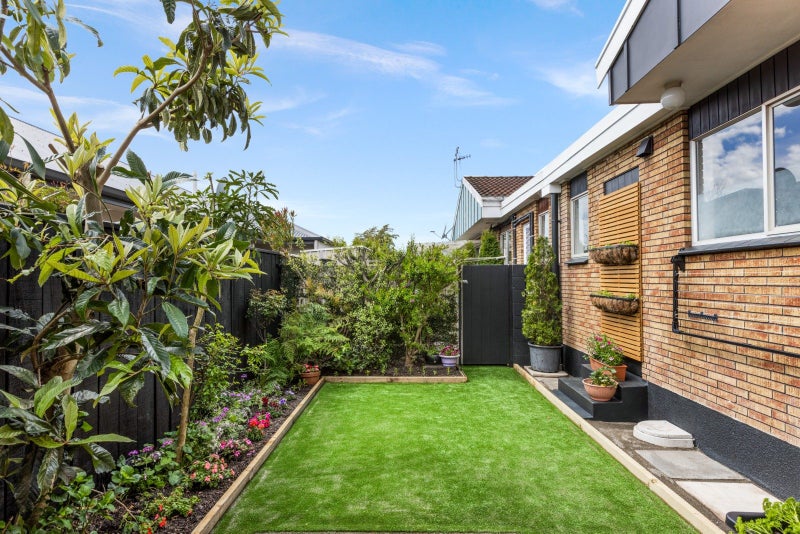 2/6 Lindsay Street, Havelock North, Havelock North - Carousel 11