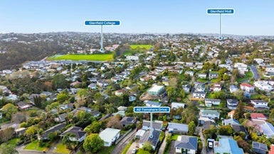 42 Tamahere Drive, Glenfield, Auckland - Carousel 1