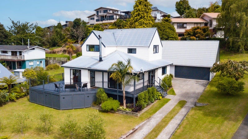 32 House Avenue, Taumarunui, Taumarunui - Carousel 1