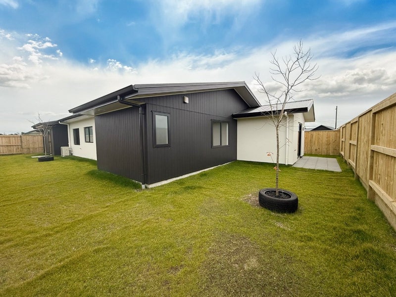 20B Neinei Place, Wharewaka, Taupo, Waikato - Carousel 16