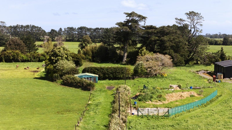 146 Oxford Road, Okato, Ōkato - Carousel 2