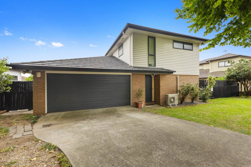 4 Reding Street, Takanini, Auckland - Carousel 1