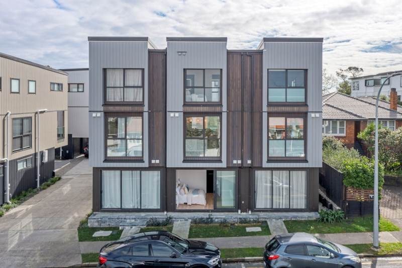 3/16 Williamson Avenue, Belmont, North Shore City, Auckland - Carousel 1