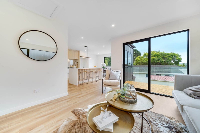 2E Spooner Lane, Mount Wellington, Auckland - Carousel 2