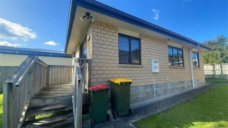 149 Rowandale Avenue, Manurewa, Auckland - Carousel 1