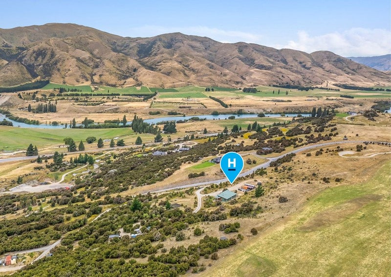 62 Pukerangi Drive, Queensberry, Cromwell - Carousel 1