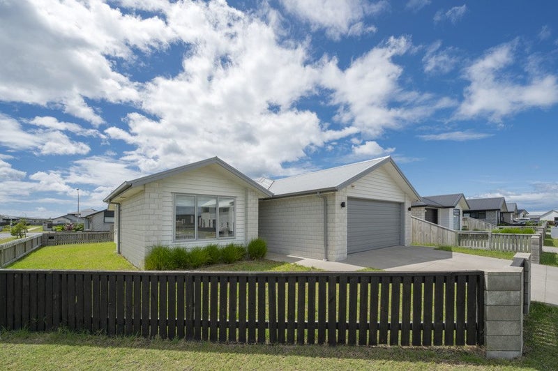 2 Unicorn Lane, Papamoa, Papamoa - Carousel 2