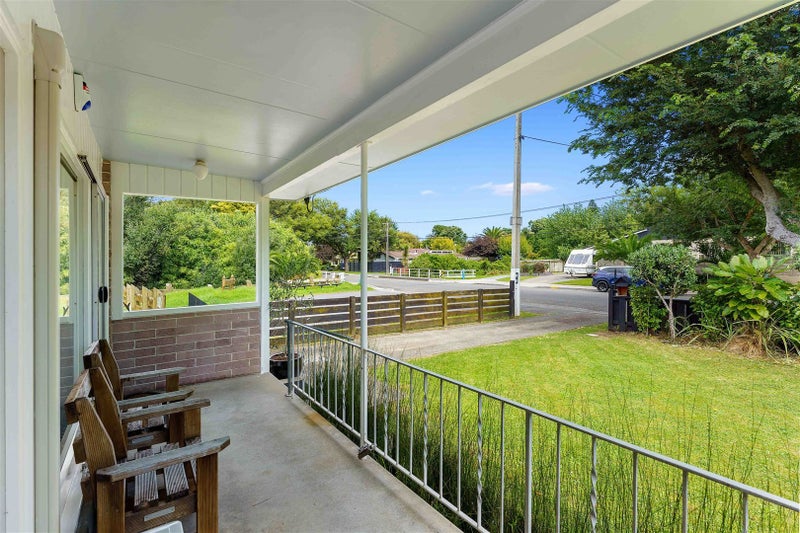 34 Alexander Road, Raumati Beach, Paraparaumu - Carousel 1