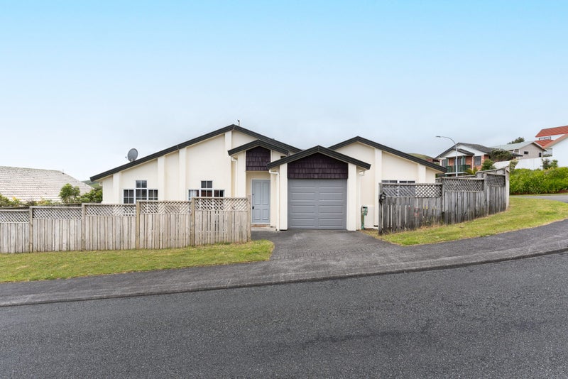 20 Kentwood Drive, Woodridge, Wellington - Carousel 1