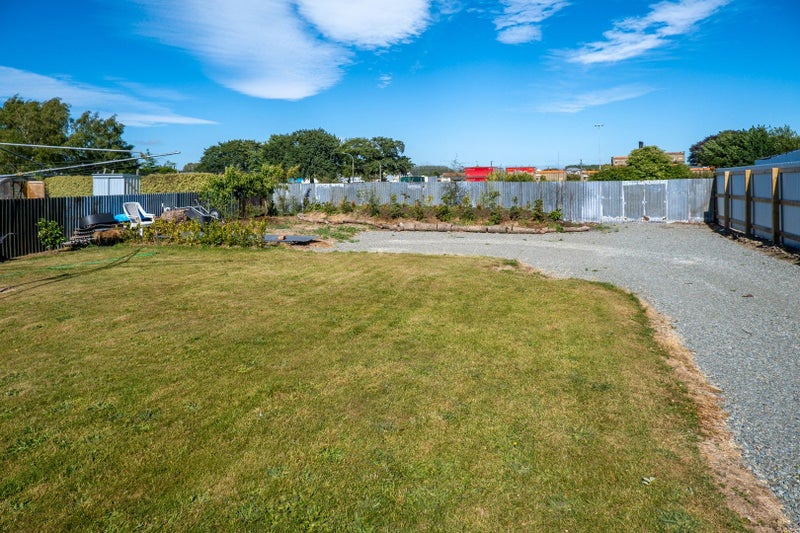 31 Whitcombe Street, Temuka - Carousel 13