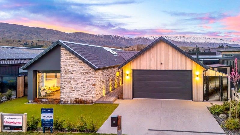 13 Blondie Drive, Cromwell, Cromwell - Carousel 1