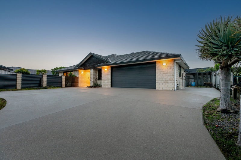 41 Consort Close, Paraparaumu Beach, Paraparaumu - Carousel 1
