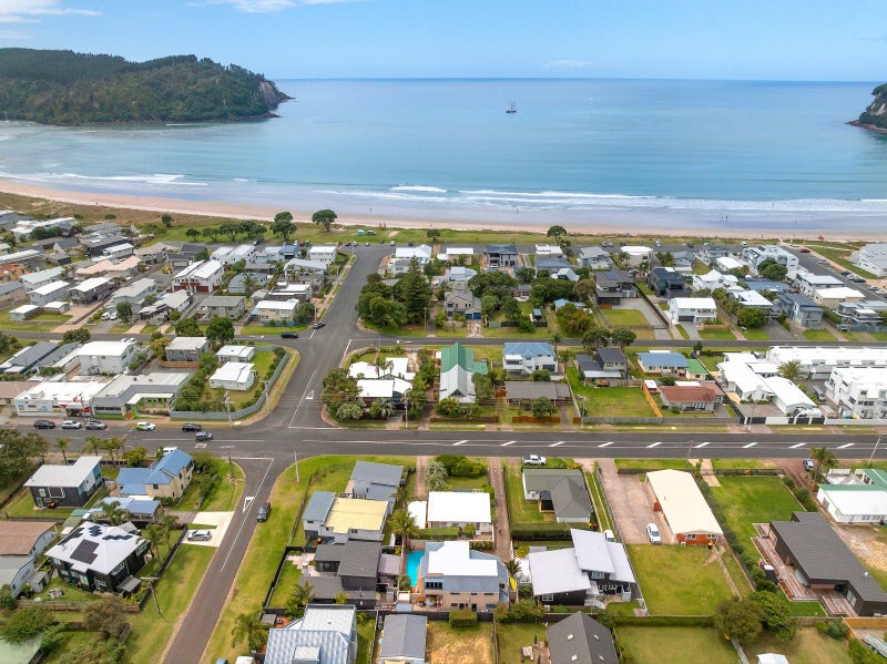 403A Ocean Road, Whangamata - Carousel 32