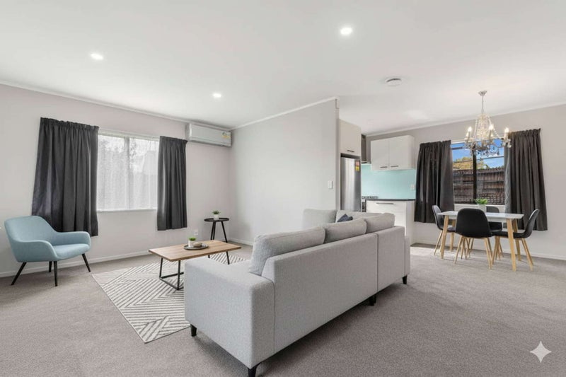 2/17 McDougall Street, Manurewa East, Auckland - Carousel 1