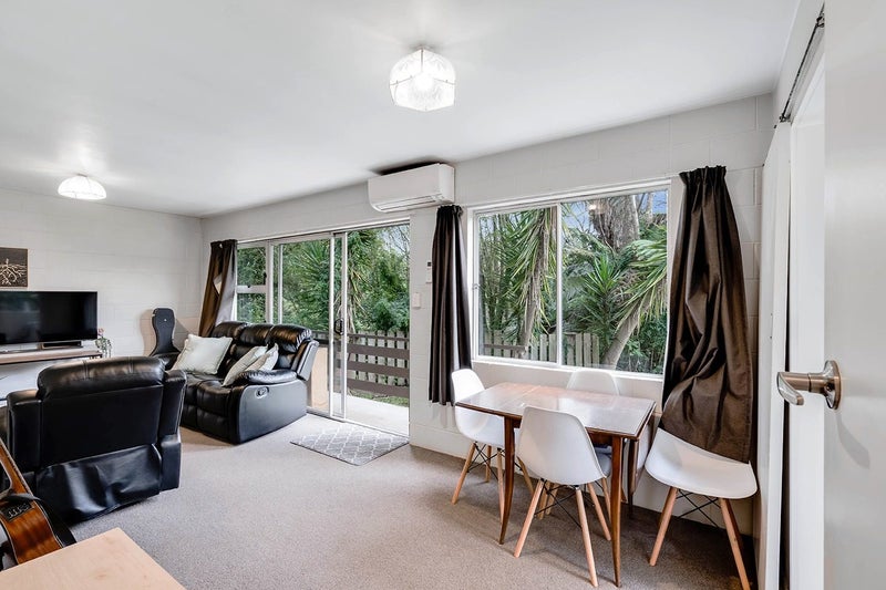 31 Tomin Road, Glenview, Hamilton - Carousel 1