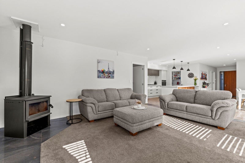 9 Hungerford Drive, Rolleston, Rolleston - Carousel 2