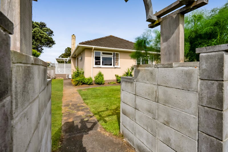 117 Seaview Road, Westown, New Plymouth - Carousel 28