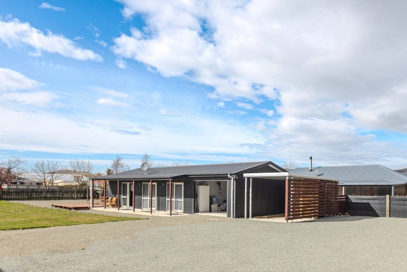 76 Gordon Street, Kurow - Carousel 2