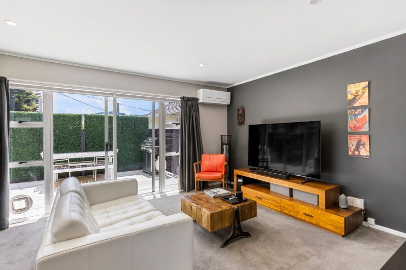 1/29 Bristol Street, Trentham, Upper Hutt - Carousel 1