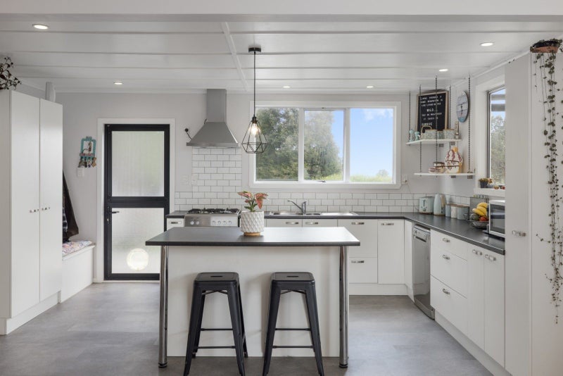 575 No 2 Road, Te Puke, Te Puke - Carousel 1