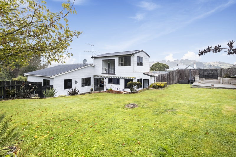8 Christie Street, Abbotsford, Dunedin - Carousel 1