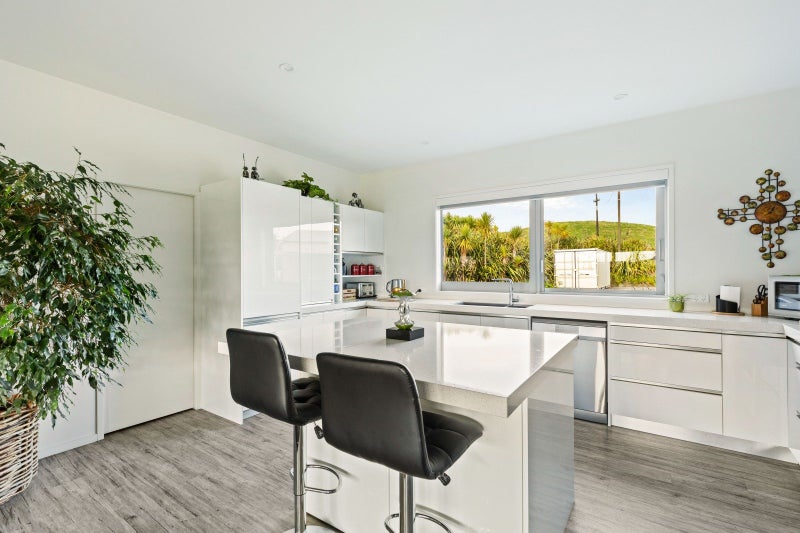 756 Upland Road, New Plymouth - Carousel 2