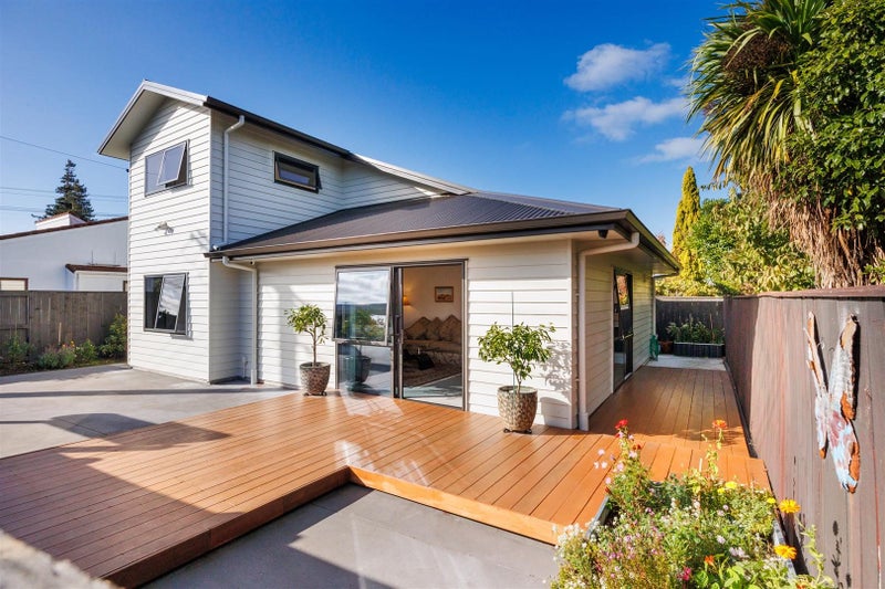 1 William Street, Marton - Carousel 1