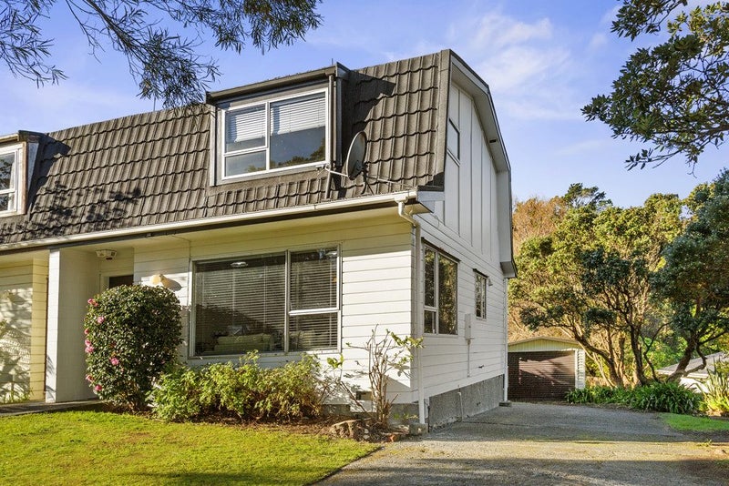 2/200 Dowse DR, Maungaraki, Lower Hutt - Carousel 1