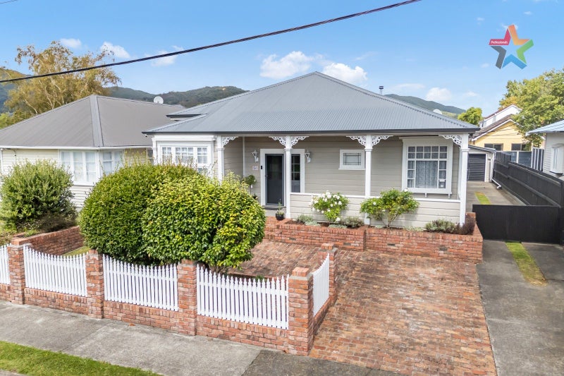 50 Kebbell Grove, Epuni, Lower Hutt - Carousel 1