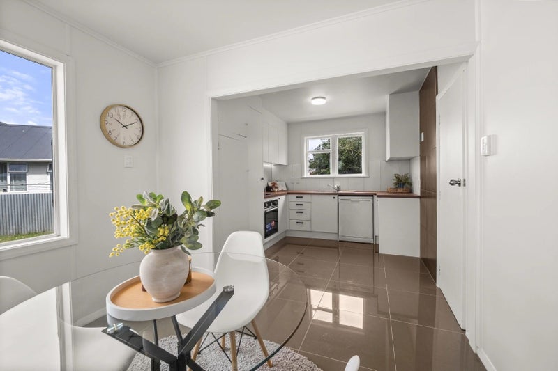 22 Collins Street, Netherby, Ashburton - Carousel 19