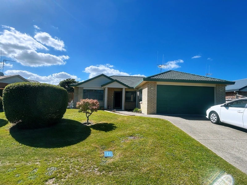 46 Northmeadow Drive, Rototuna, Hamilton - Carousel 1