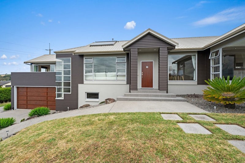 23 Great West Road, Matipo Heights, Rotorua - Carousel 1