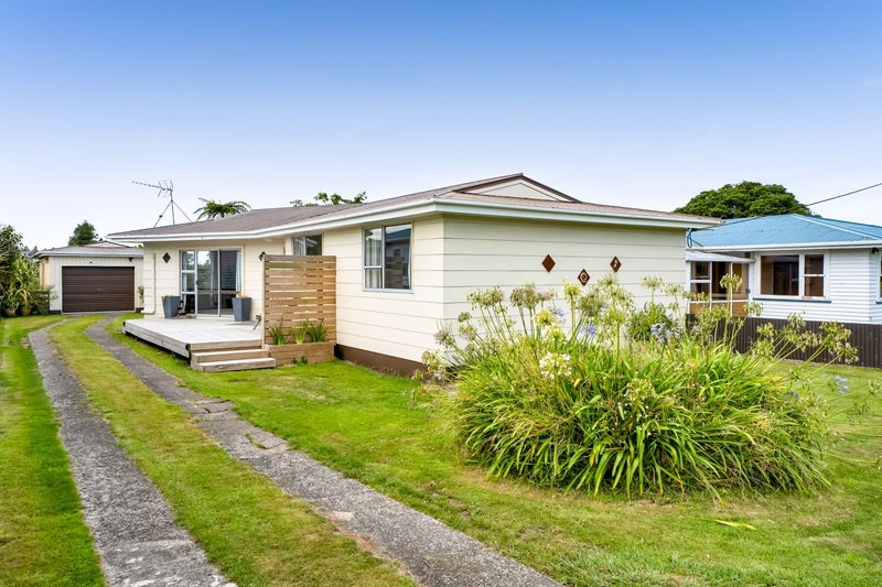 4 Fitzgerald Avenue, Kaponga, Hāwera - Carousel 1