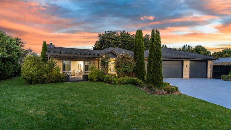 100 McMahon Drive, Aidanfield, Christchurch - Carousel 1