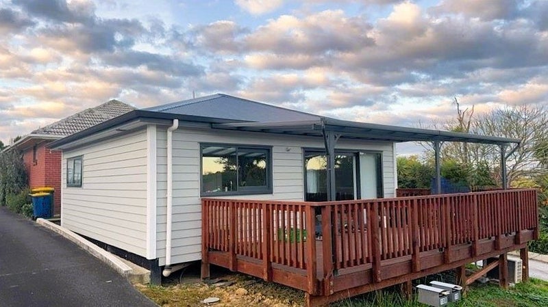 10B Maui Street, New Lynn, Auckland - Carousel 1