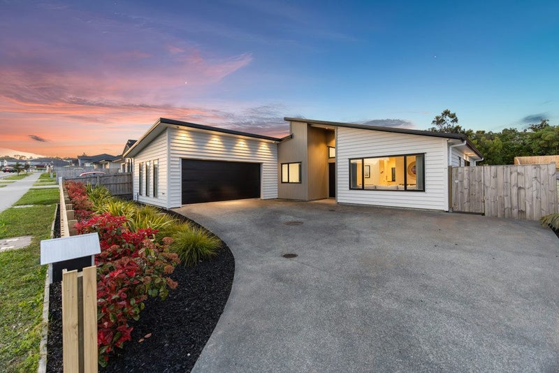 40 Taikura Avenue, Red Beach, Red Beach - Carousel 2