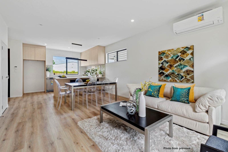 2/58 Sylvan Crescent, Te Atatu South, Auckland - Carousel 2